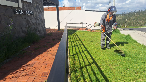 MANTENIMIENTO DE ÁREAS VERDES EN PICAIHUA: FOMENTANDO EL ESPARCIMIENTO Y LA CONVIVENCIA